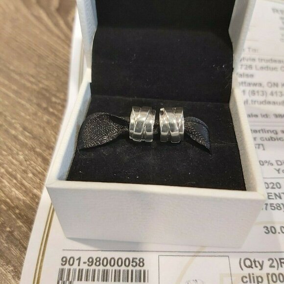 Authentic PANDORA Sterling Silver Polished Ribbons Clips Charm set 799502C00 - Picture 4 of 6
